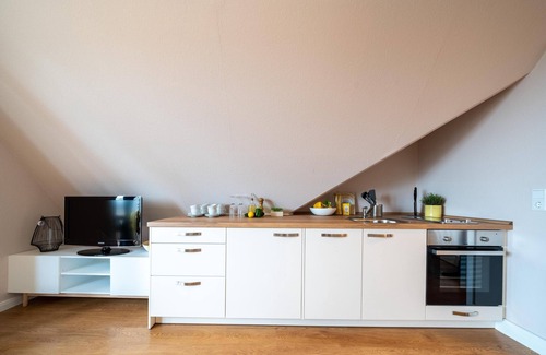 Cappel-Neufeld Apartment | Vacation apartment Hansekogge 4-22, romantic and directly on the dike.