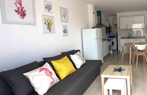 Caleta de Sebo Apartment | Vacation Apartment "La Casita De Gara"