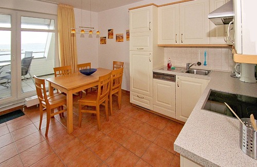 Wiek Apartment | Vacation apartment near the harbor with balcony and sea view - Hafenhäuser Wiek 07