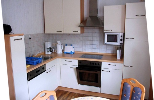 Alertshausen Apartment | Vacation apartment 57m2 with covered balcony