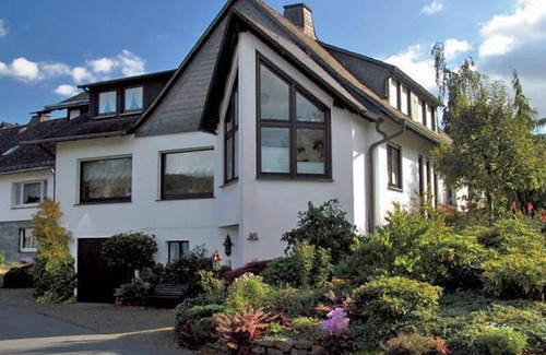 Eslohe Apartment | Vacation apartment, 150 sqm, 2 bedrooms and a sleeping area, terrace, max. 5 persons