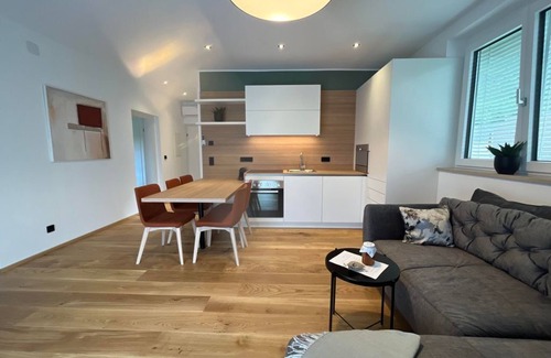 Klopein Apartment | Vacation apartment 2 - Holiday home Petra