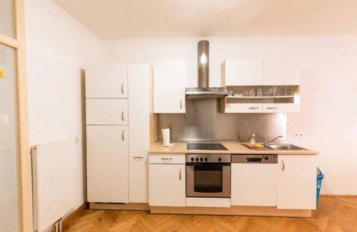 Sankt Polten Apartment | Vacation apartment "Rathausplatz" with 120sqm - family-friendly - St. Pölten