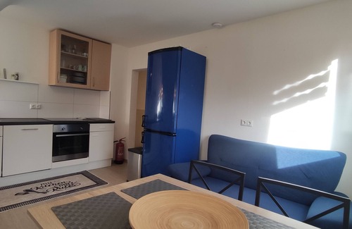 Elsenfeld Condo | Vacation apartment between Spessart/Odenwald near Frankfurt and Aschaffenburg by a stream