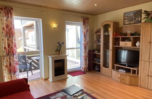 Schwedelbach Bed & Breakfast | Vacation apartment "Blütenzauber" - Guesthouse Birnbaumhof