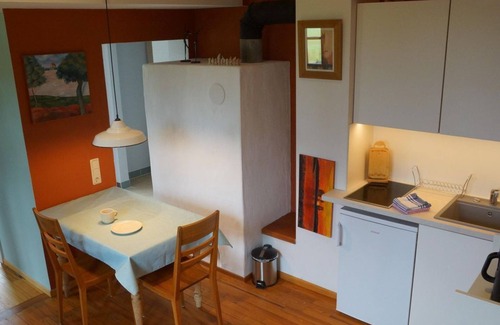 Merzig Apartment | Vacation apartment Grün und Aussichtsreich - apartment/apartment, shower, WC, 1