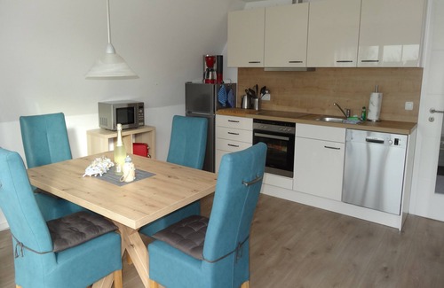 Breege Apartment | Vacation apartment in a quiet location and with balcony - Ferienhaus Solamar FeWo OG