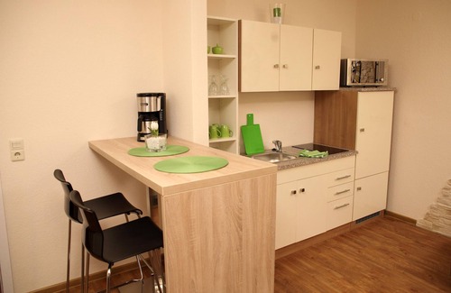 Mitte Apartment | Vacation apartment, TOP location in Kassel city center, up to 4 persons with balcony