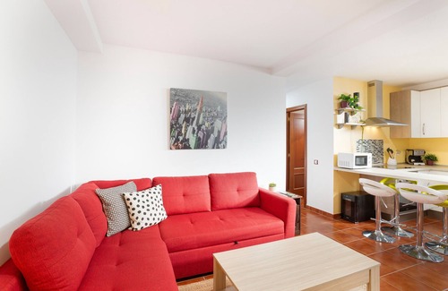 Firgas Apartment | Vacation 'Casa Alejandro' with Mountain View, Private Terrace and Wi-Fi