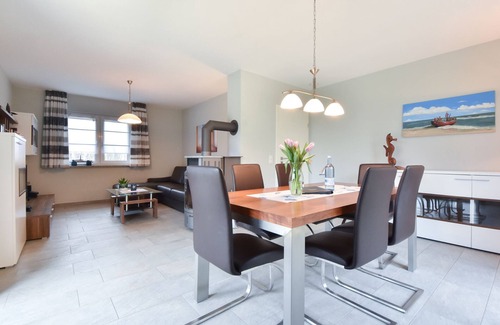 Stubbenfelde House | Vacation home Seestrand - quiet idyllic location close to the beach