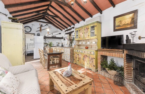 Los Angeles House | Vacation Home "Cortijo Rural Las Aves" with Shared Pool & Shared Garden