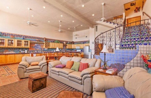 Cholla Bay House | Vacation Getaway Steps from the Water!