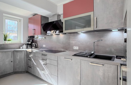 Schillig Apartment | "Vacation happiness by the sea - your vacation apartment Strandkörbchen Nr.3 with dog