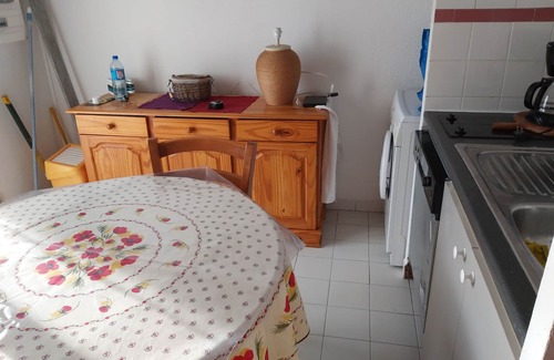 Vic-la-Gardiole House | Vacation home 5 minutes from the sea by car between Sete and Montpellier.