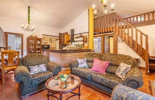 Niguelas House | Vacation Home "A Pie De Sierra Nigüelas" with Mountain View, Private Pool & Wi-Fi