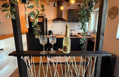 Griethausen House | Vacation home ALTES FISCHERHAUS Kleve BED & BUBBLES