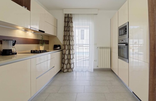 Kaldanija House | Vacation home Amna - 8 persons, Private pool, 4 bedrooms, Barbecue