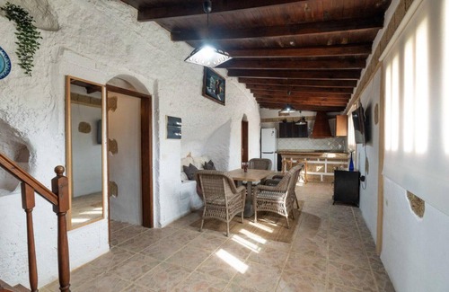 Arico House | Vacation Home 'Añaterve' with Sea View, Private Pool and Wi-Fi