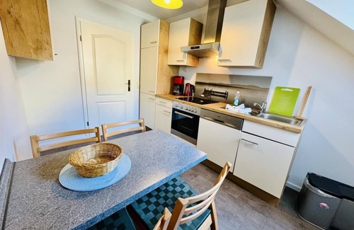 Hohe Dune Apartment | Vacation home at the marina, Strandgut