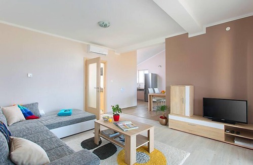 Bartici House | Vacation home Bura by Interhome