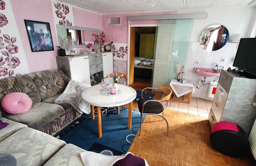 Mandelholz Apartment | Vacation home Hoffmann with 1 vacation apartment - FW 2 to 3 persons