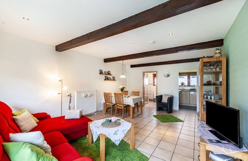 Wissel House | Vacation Home "Haus Seestern" with Private Terrace, Private Garden & Wi-Fi
