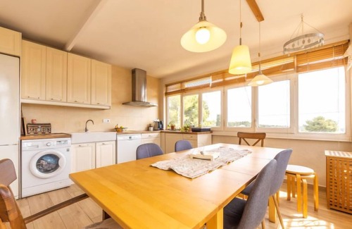 El Castell de Montornes House | Vacation home Rossi by Interhome