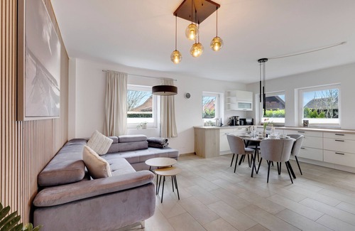 Sandbrink House | Vacation home SeeZeit with garden, up to 6 people, 500 meters to the lake