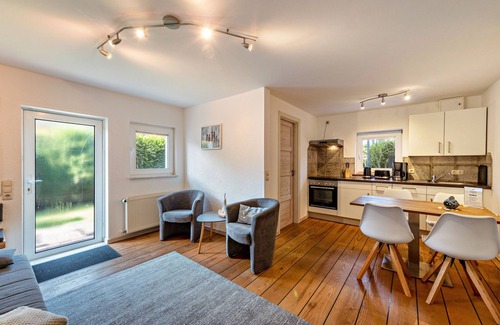 Dierhagen Ost House | Vacation Home "Strandnahes Ferienhaus" with Private Terrace, Private Garden & Wi-Fi