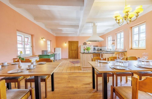 Am Ohmberg Apartment | Vacation in the castle up to 15 pers. Apartment: Burggraf & Himmelsleiter
