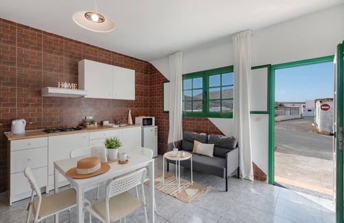 Uga Apartment | Vacation 'La Dehesa I' with Mountain View and Wi-Fi