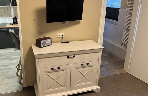 Neverin Apartment | Vacation room (3) Distance to the A20 8 minutes, to Neubrandenburg 10 minutes