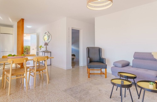 Sauzal Villa | Vacation Villa 'Iris 8 House' with Sea View, Private Terrace and Wi-Fi