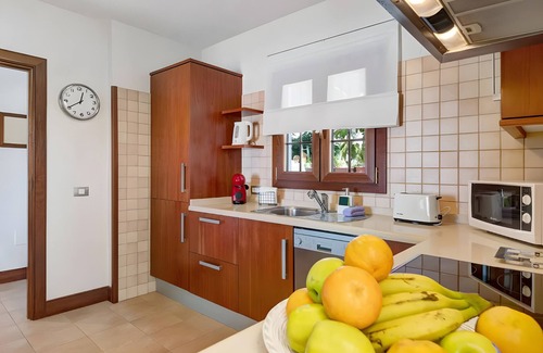 Arrieta Villa | Vacation Villa 'Turqué' with Sea View, Private Pool and Wi-Fi