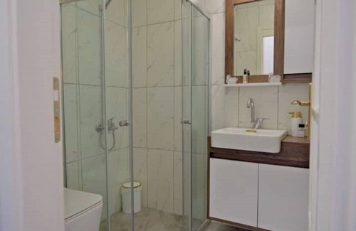 Seydikemer Apartment | Vahide Homes - enchanting villa with pool and sauna