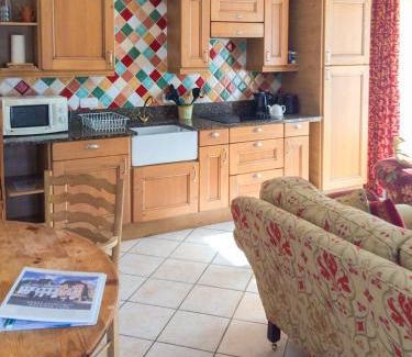 Lehon Apartment | Val Rive - Degas Apartment