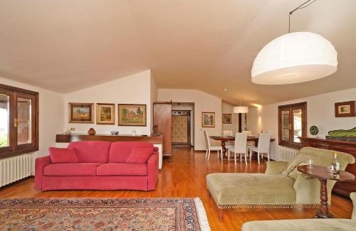 Morgnaga Apartment | VALLE FIORITA 42 - Lake view apartment