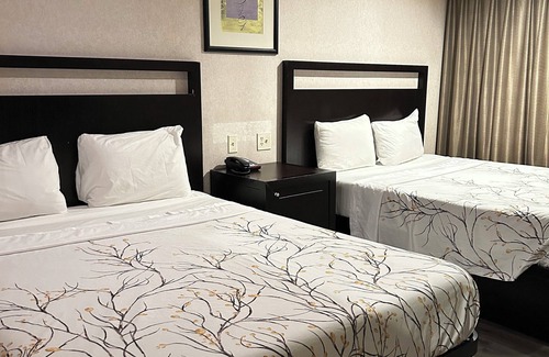 Mission Hills Hotel | Valley Inn