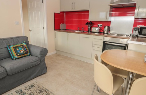 Twice Brewed Cottage | VALLUM KIOSK, pet friendly, character holiday cottage in Haltwhistle