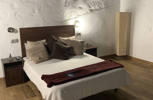 Telde Hotel | Valtisya House Pool & Airport