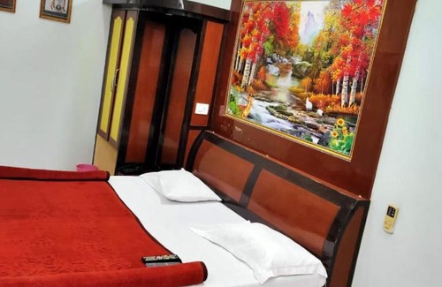 Hoshangabad House | Vamoose Balaji Inn