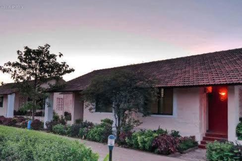 Amboli Cabin | Vamoose Green Valley Amboli