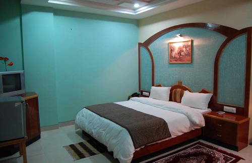 Barmer Hotel | Vamoose Kalinga Palace