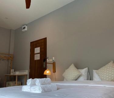 Photharam Cabin | Vana Kiri Land