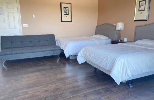 Richmond House | Vancouver Airport Blueberry Manor