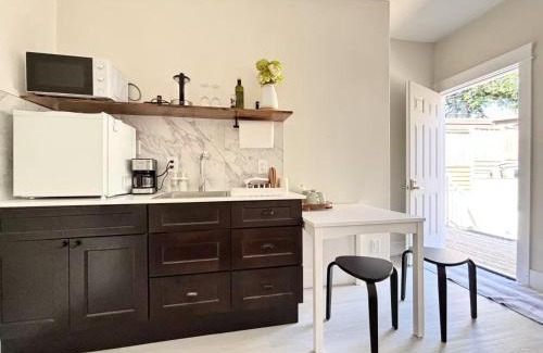 Fraserview House | Vancouver Mini Suite