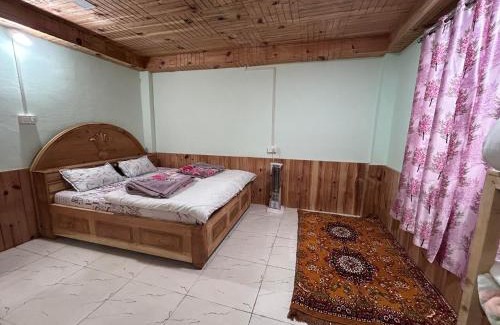 Mohal House | Vansh Green View Homestay