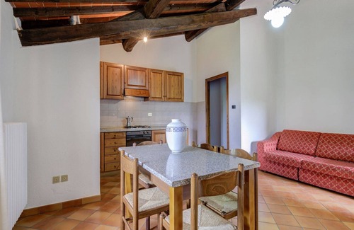 Varna Other | Varna Charm: Tuscan Getaway
