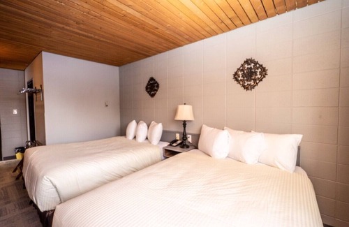 Vegreville Hotel | Vegreville Garden Inn