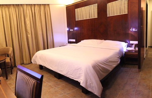 Kakinada Hotel | Venky Residency